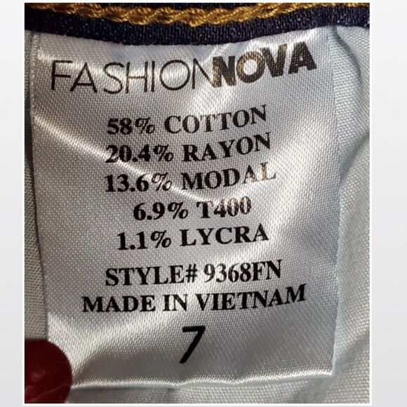 Fashion Nova Size 7 Mid Rise Skinny Blue Jeans - Picture 11 of 12